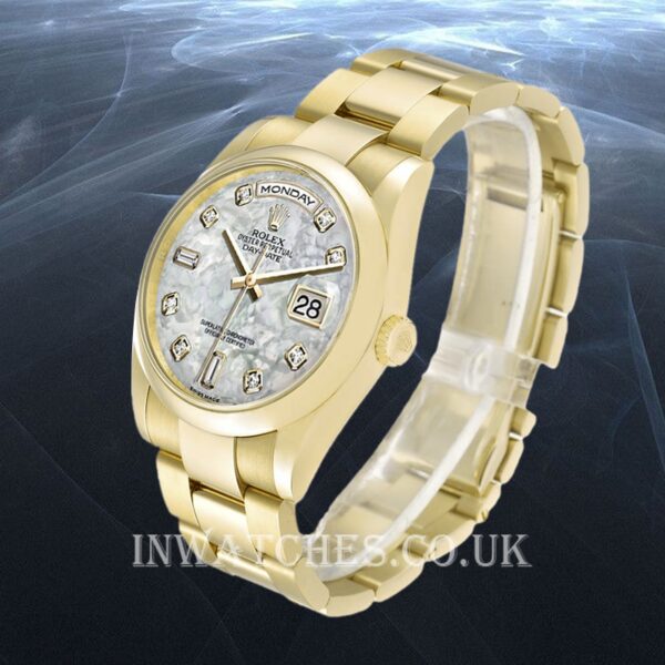 Rolex Day-Date 118208 Men's 36mm Automatic Mother of Pearl Dial - Image 3